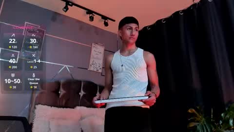 oliver mr  online show from December 22, 2025, 8:39 pm