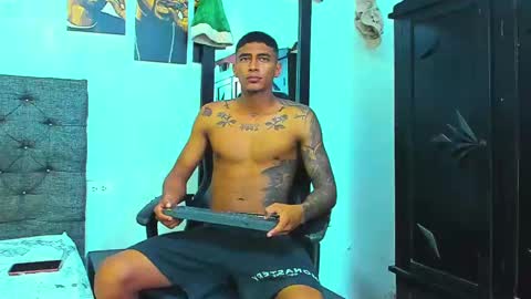 Snapshot of oliver_smith_2 chatting on November 10, 2025, 3:00 pm oliver_smith_2 online show from November 10, 2025, 3:00 pm