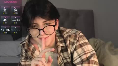 oliver online show from February 8, 2026, 9:13 am