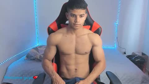 Snapshot of oliver_thompsson chatting on December 17, 2024, 1:16 pm oliver thompsson online show from December 17, 2024, 1:16 pm