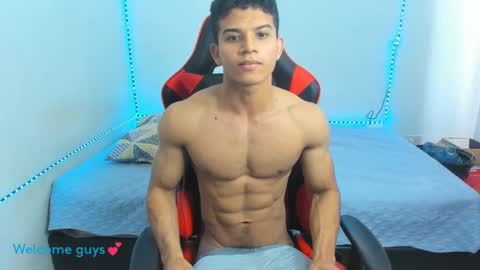 Snapshot of oliver_thompsson chatting on January 13, 2025, 4:19 pm oliver thompsson online show from January 13, 2025, 4:19 pm