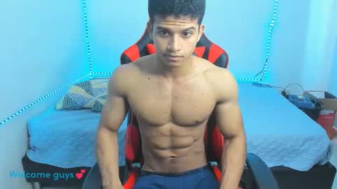 Snapshot of oliver_thompsson chatting on January 18, 2025, 2:55 pm oliver thompsson online show from January 18, 2025, 2:55 pm