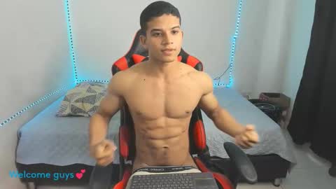 Snapshot of oliver_thompsson chatting on December 2, 2025, 9:10 pm oliver thompsson online show from December 2, 2025, 9:10 pm