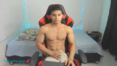 Snapshot of oliver_thompsson chatting on December 4, 2025, 1:59 am oliver thompsson online show from December 4, 2025, 1:59 am