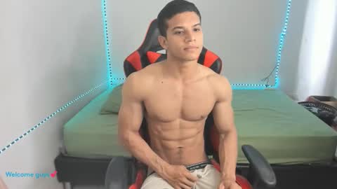 Snapshot of oliver_thompsson chatting on February 14, 2026, 1:30 pm oliver thompsson online show from February 14, 2026, 1:30 pm