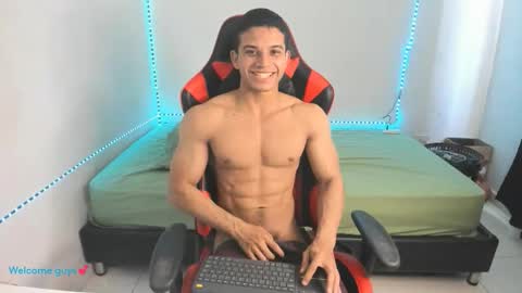 Snapshot of oliver_thompsson chatting on February 15, 2026, 7:54 pm oliver thompsson online show from February 15, 2026, 7:54 pm