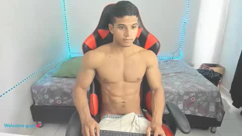 Snapshot of oliver_thompsson chatting on March 6, 2026, 2:46 pm oliver thompsson online show from March 6, 2026, 2:46 pm