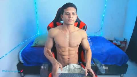 Snapshot of oliver_thompsson chatting on July 14, 2026, 2:38 am oliver thompsson online show from July 14, 2026, 2:38 am