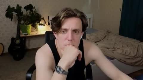 Oliver Evans online show from July 29, 2026, 4:54 am