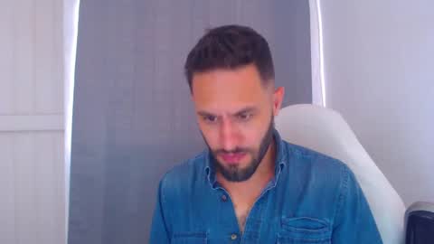 oliver online show from January 14, 2025, 7:21 pm