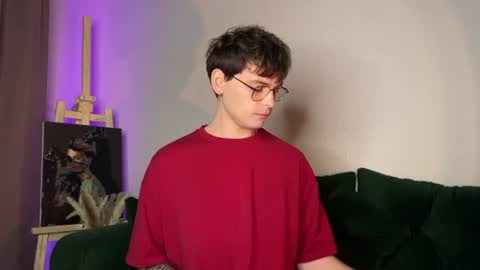 Snapshot of oliverlawrence chatting on July 13, 2026, 11:29 pm oliverlawrence online show from July 13, 2026, 11:29 pm