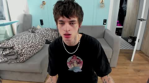 oliverrgroove online show from December 25, 2024, 7:24 am