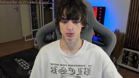 oliverrgroove online show from December 15, 2025, 3:27 pm