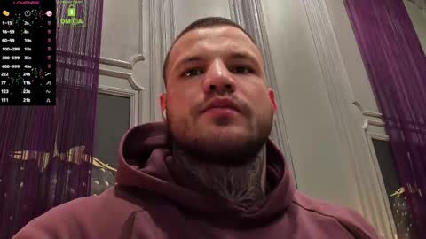 Snapshot of oliversport chatting on November 16, 2025, 10:54 am OliverSport online show from November 16, 2025, 10:54 am