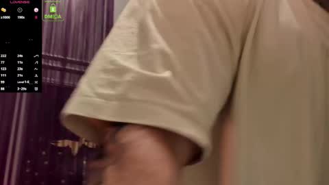 Snapshot of oliversport chatting on December 3, 2025, 11:19 am OliverSport online show from December 3, 2025, 11:19 am