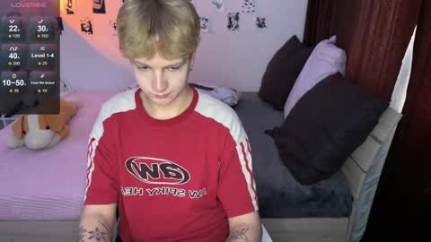 oliver online show from September 14, 2025, 4:44 am