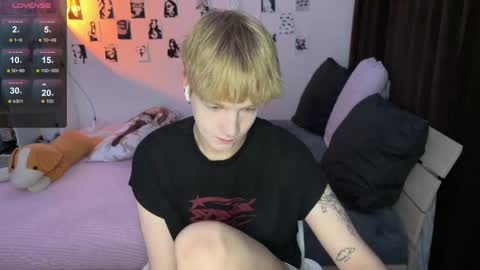 oliver online show from September 19, 2025, 3:30 am