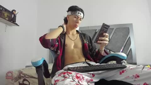 oliverthompson_01 online show from February 25, 2025, 12:36 am