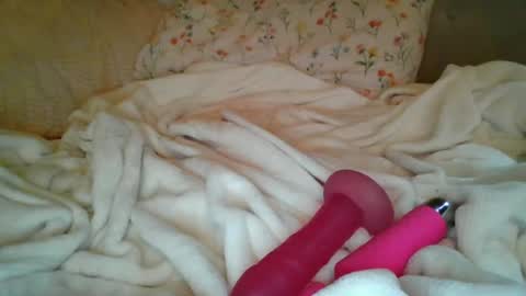 olivia2739 online show from June 28, 2026, 11:11 pm