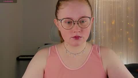 Olivia Date online show from September 12, 2025, 11:21 am