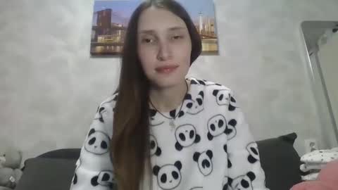 Snapshot of olivia_dream1 chatting on October 10, 2025, 9:14 pm Olivia online show from October 10, 2025, 9:14 pm