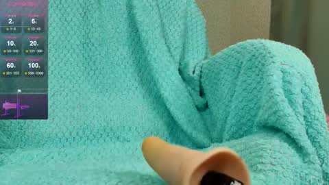 Olivia Hi guys Follow me  online show from May 12, 2026, 11:13 pm