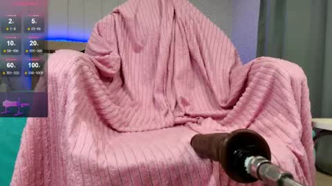 Olivia Hi guys Follow me  online show from May 18, 2026, 11:21 pm