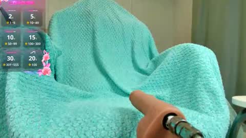 Olivia Hi guys Follow me  online show from August 6, 2026, 1:29 am