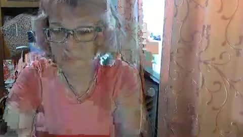 Snapshot of olivia_mia25 chatting on May 16, 2026, 6:43 am Olivia Mia online show from May 16, 2026, 6:43 am
