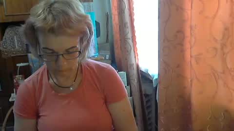 Snapshot of olivia_mia25 chatting on June 28, 2026, 11:05 am Olivia Mia online show from June 28, 2026, 11:05 am
