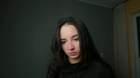 Snapshot of olivia_oliv chatting on February 11, 2025, 9:46 pm Olivia online show from February 11, 2025, 9:46 pm