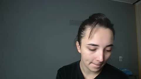 Snapshot of olivia_oliv chatting on October 15, 2025, 11:32 am Olivia online show from October 15, 2025, 11:32 am