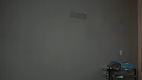 Snapshot of olivia_oliv chatting on November 24, 2025, 1:33 pm Olivia online show from November 24, 2025, 1:33 pm