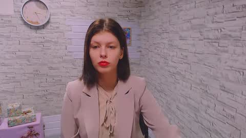 Olivia online show from December 14, 2024, 6:35 am