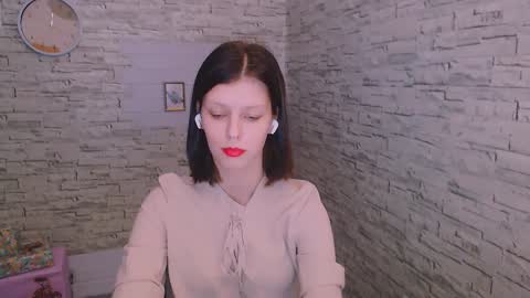 Olivia online show from December 14, 2024, 9:40 am