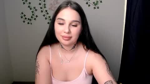 Olivia online show from June 9, 2026, 7:25 pm