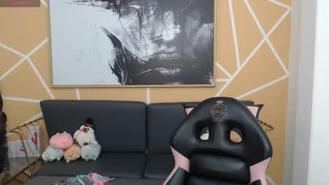 Snapshot of olivia_russo chatting on September 14, 2025, 12:59 pm Olivia online show from September 14, 2025, 12:59 pm