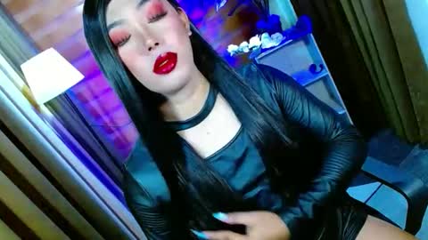 Miss OLIVIA online show from April 25, 2026, 9:23 am