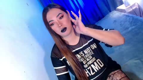Snapshot of olivia_the_temptress27 chatting on July 22, 2026, 5:32 am Miss OLIVIA online show from July 22, 2026, 5:32 am