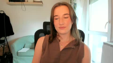 Snapshot of oliviaaa2003 chatting on June 29, 2026, 1:11 pm Oliwiaa2004 online show from June 29, 2026, 1:11 pm
