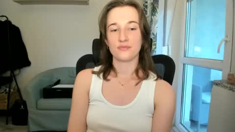 Snapshot of oliviaaa2003 chatting on July 1, 2026, 4:29 pm Oliwiaa2004 online show from July 1, 2026, 4:29 pm