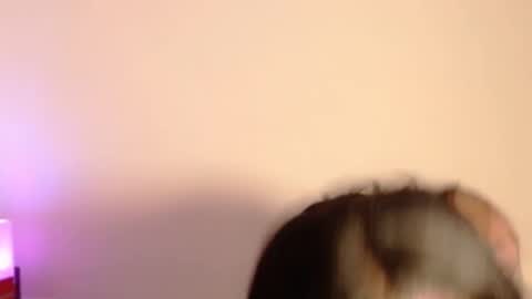 Snapshot of oliviabeneett chatting on February 8, 2025, 5:08 pm My name is olivia but can you call me Oli online show from February 8, 2025, 5:08 pm