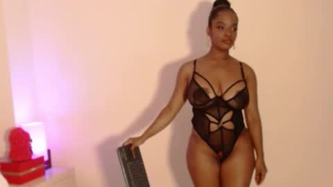 Snapshot of oliviabeneett chatting on March 10, 2025, 3:41 pm My name is olivia but can you call me Oli online show from March 10, 2025, 3:41 pm