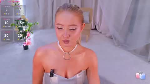 Snapshot of oliviabr0wn chatting on July 23, 2026, 6:55 am Olivia online show from July 23, 2026, 6:55 am