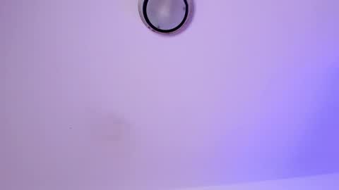 Snapshot of oliviabrady1 chatting on February 18, 2025, 1:43 am OLIVIA online show from February 18, 2025, 1:43 am