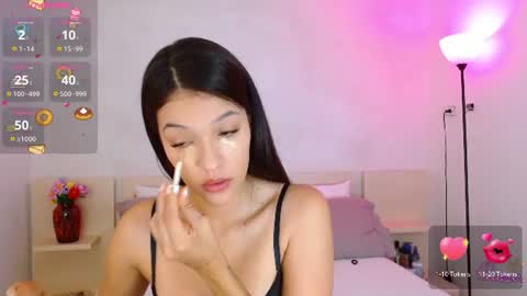 Snapshot of oliviabran_ chatting on July 31, 2026, 11:53 am Olivia Bram online show from July 31, 2026, 11:53 am
