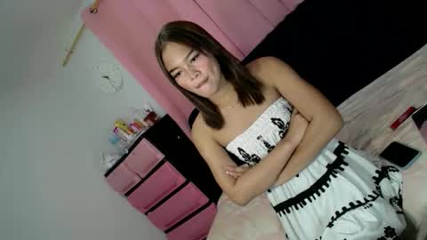 Snapshot of oliviacummer_69 chatting on October 9, 2025, 10:35 am OLIVIA online show from October 9, 2025, 10:35 am