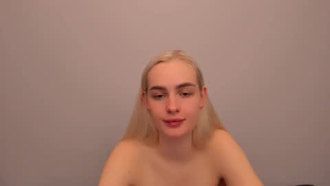 oliviaBeauty online show from January 14, 2026, 9:20 pm
