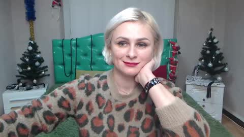 Snapshot of oliviahorst chatting on December 18, 2024, 5:10 pm OliviaHorst online show from December 18, 2024, 5:10 pm