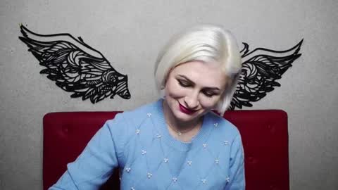 Snapshot of oliviahorst chatting on February 8, 2025, 3:21 pm OliviaHorst online show from February 8, 2025, 3:21 pm